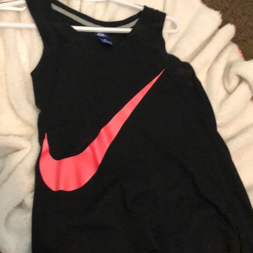 Nike workout tank